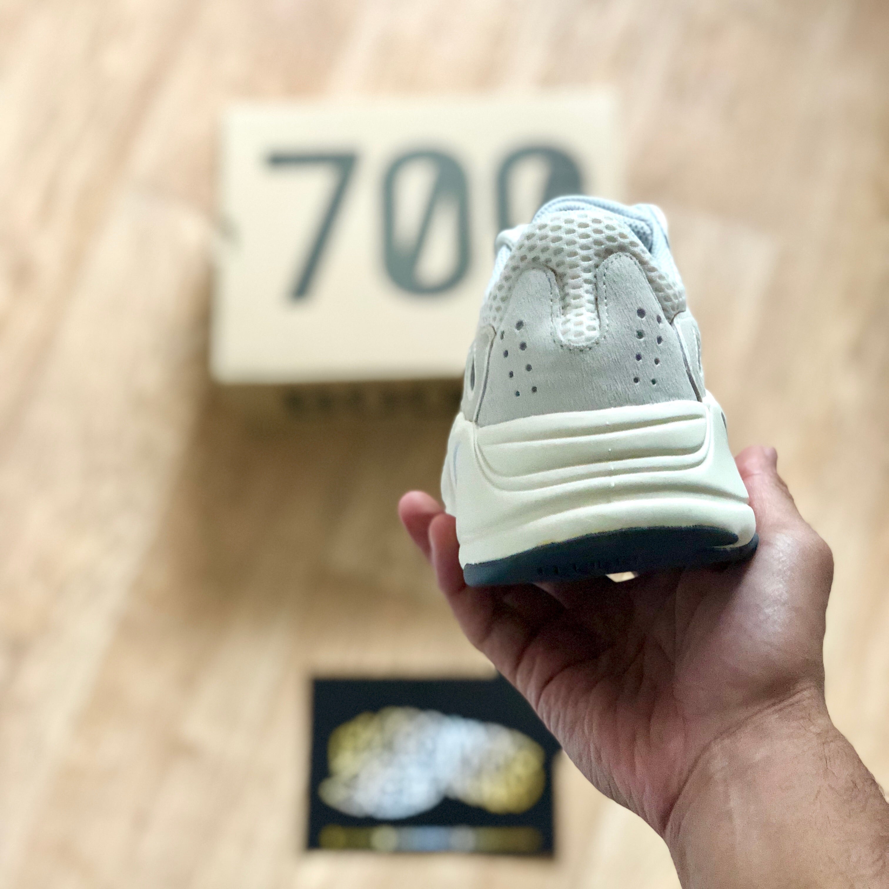 Yeezy best sale 70 analog